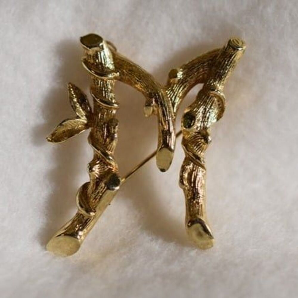 Sarah Coventry Vintage 60's Initial M Bamboo Branch Gold Tone Brooch Like New